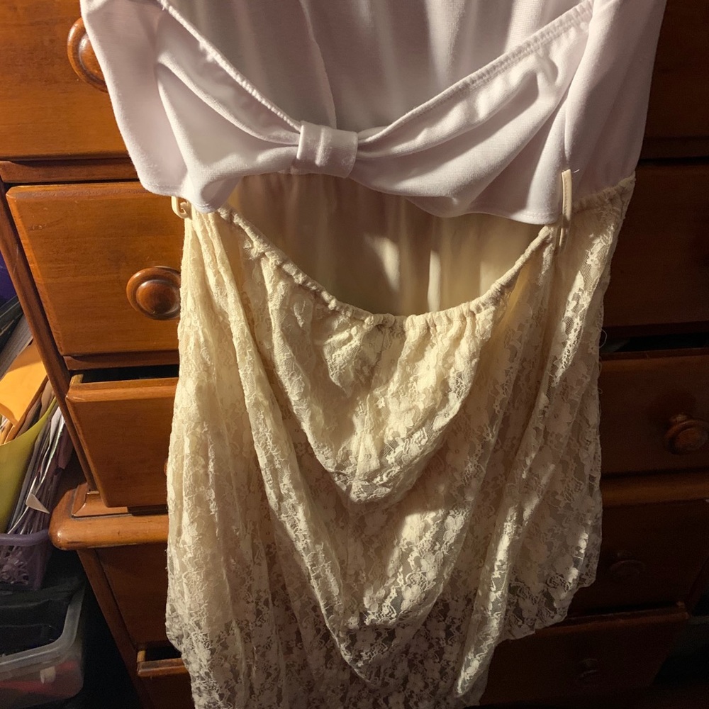 A really cute lace dress!